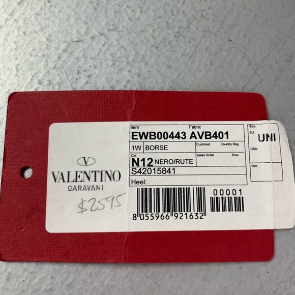 Valentino Garavani black leather Studded tote bag - Picture 9 of 9